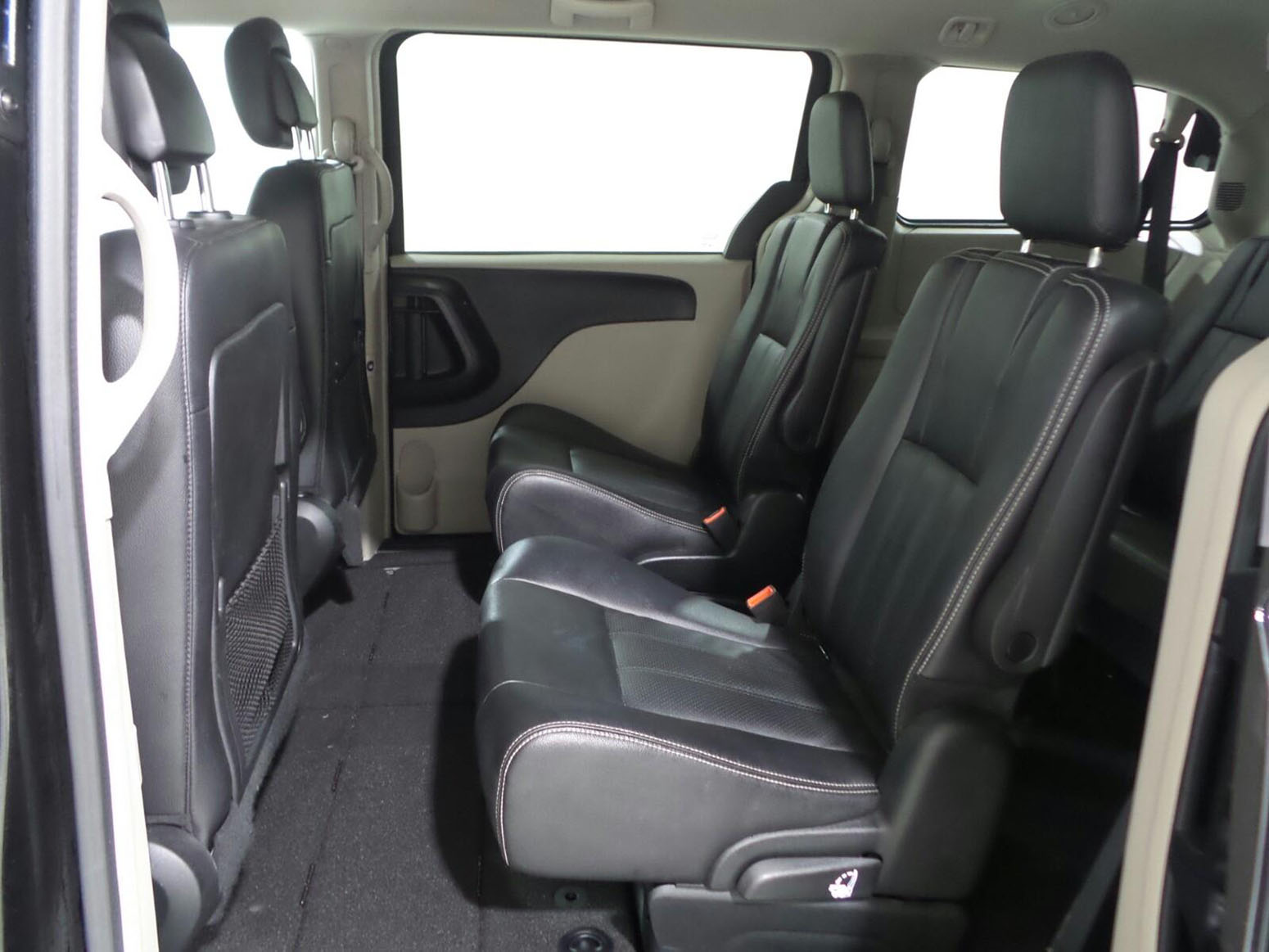 2016 dodge caravan crew